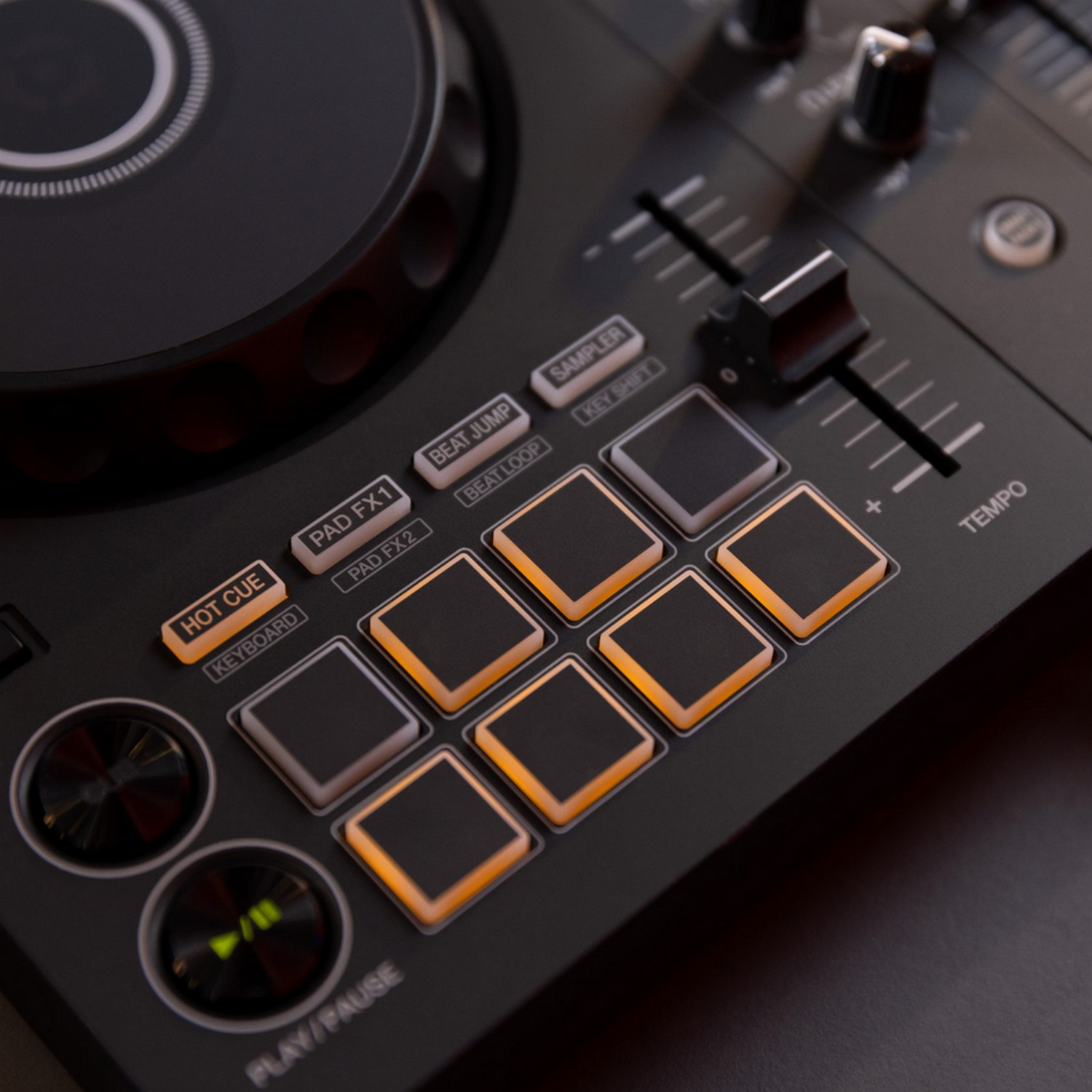 Professionele DJ set voor educatieve workshops